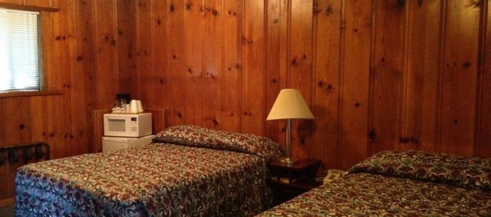 וויליטס Pine Cone Motel מראה חיצוני תמונה